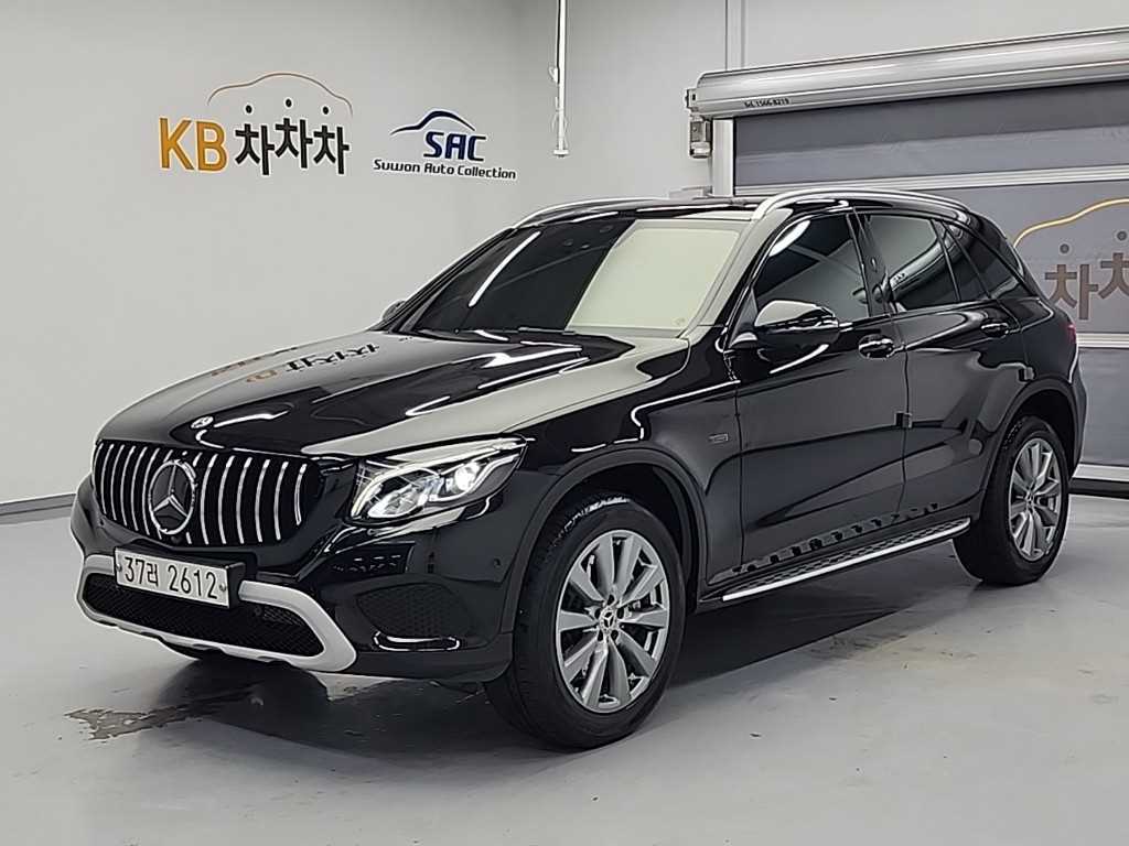 Mercedes Benz GLC Class 2019 Negro - Importación desde Corea - HF Imports Iquique - Foto 1