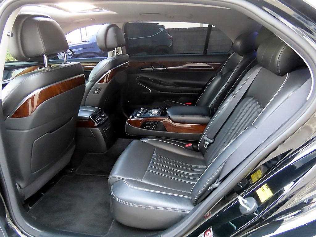 Genesis EQ900 - Vista 6