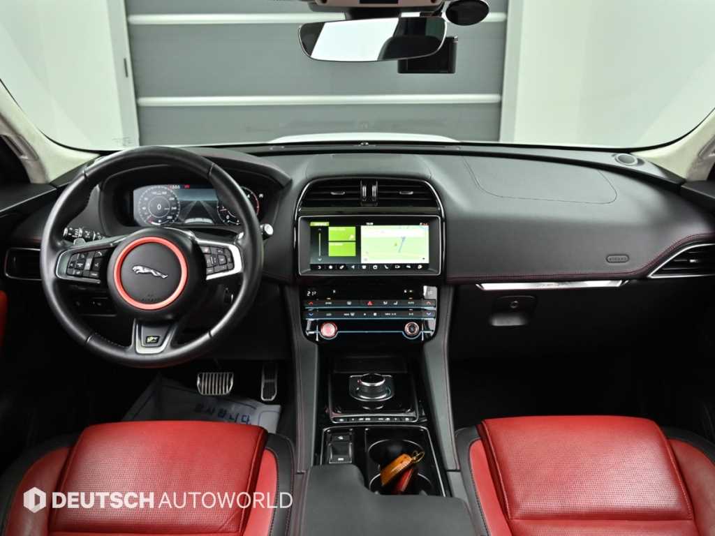 Jaguar F-PACE - Vista 7
