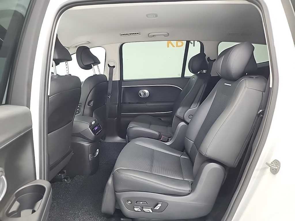 HYUNDAI IONIQ 9 - Vista 12