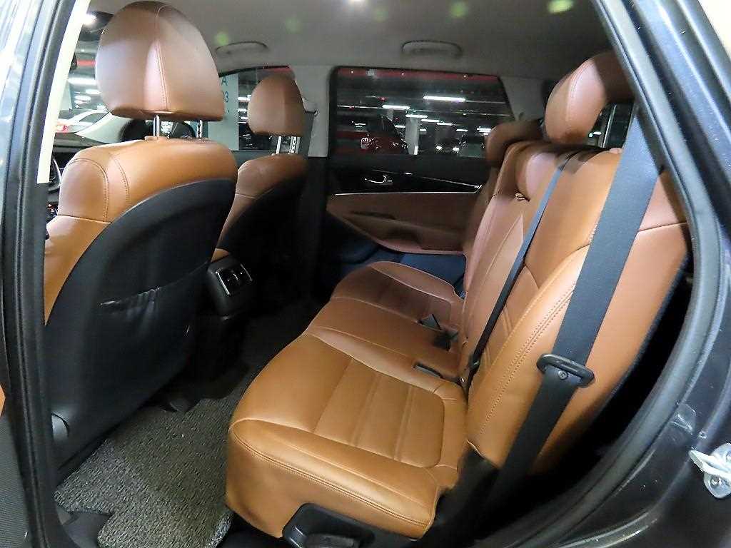 KIA Sorento - Vista 7
