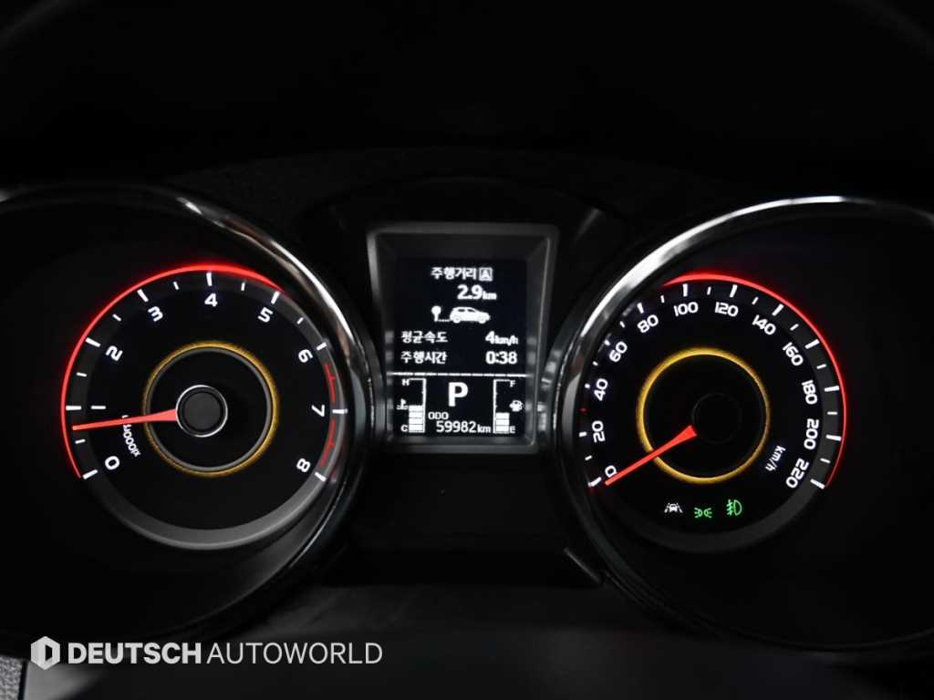 Ssangyong Tivoli - Vista 8