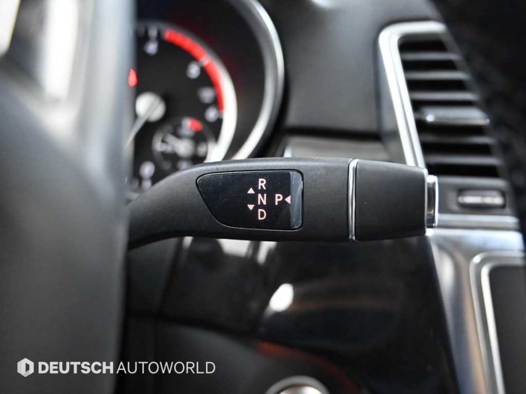 Mercedes Benz M Class - Vista 9