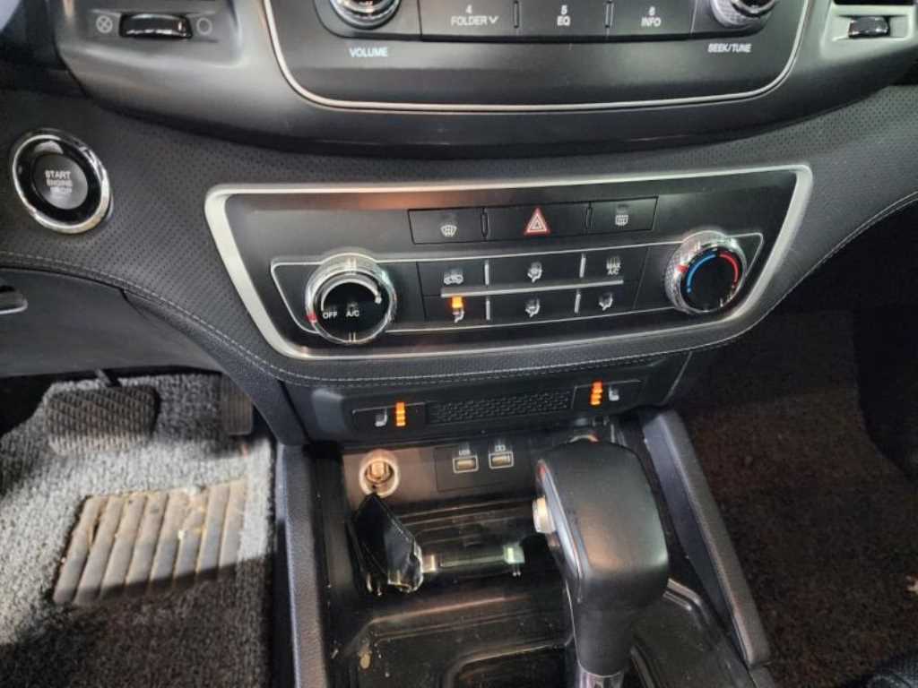 Ssangyong Rexton - Vista 10