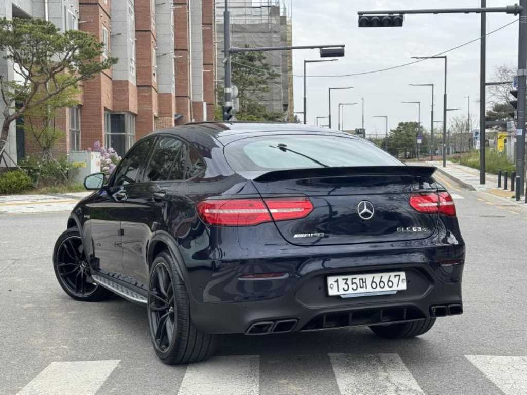 Mercedes Benz GLC Class - Vista 2