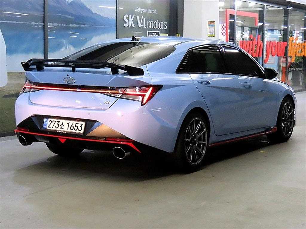 HYUNDAI Avante - Vista 4