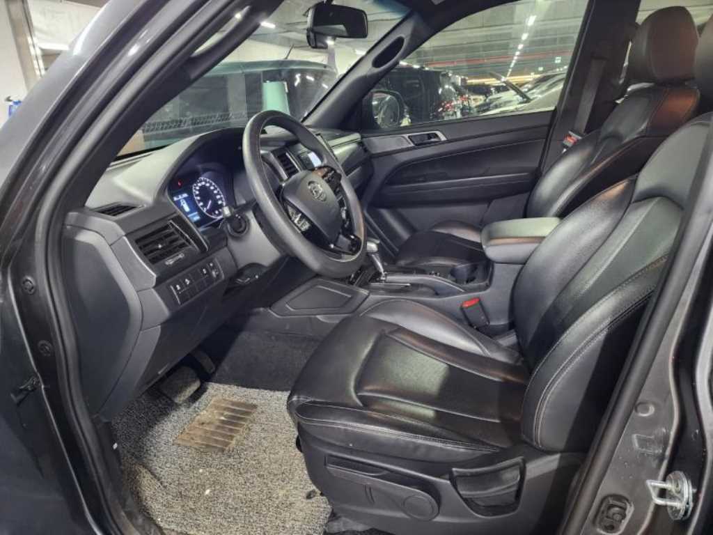 Ssangyong Rexton - Vista 7