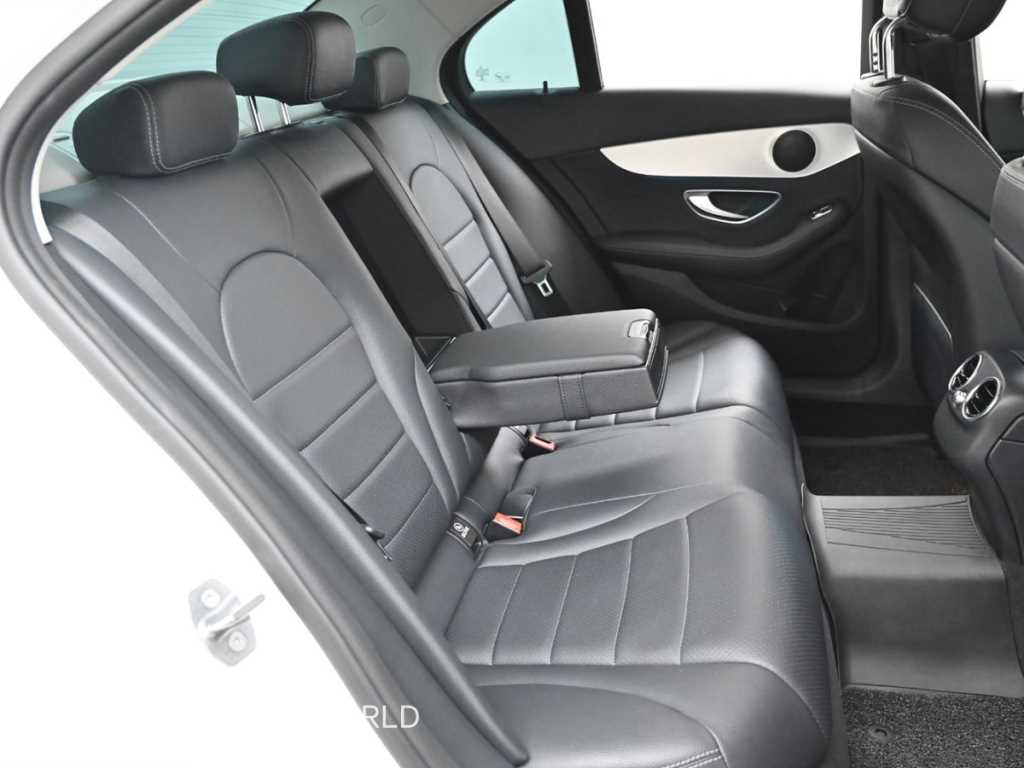 Mercedes Benz C Class - Vista 12
