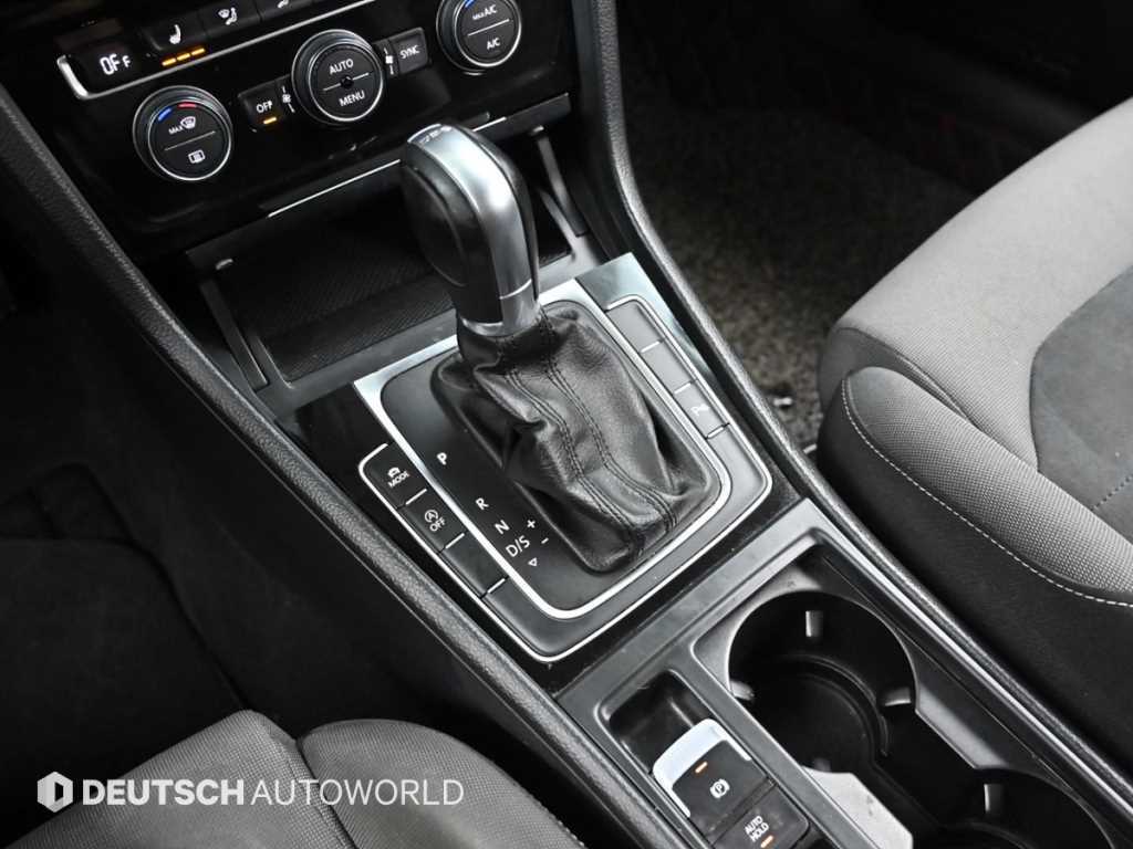 Volkswagen Golf - Vista 9