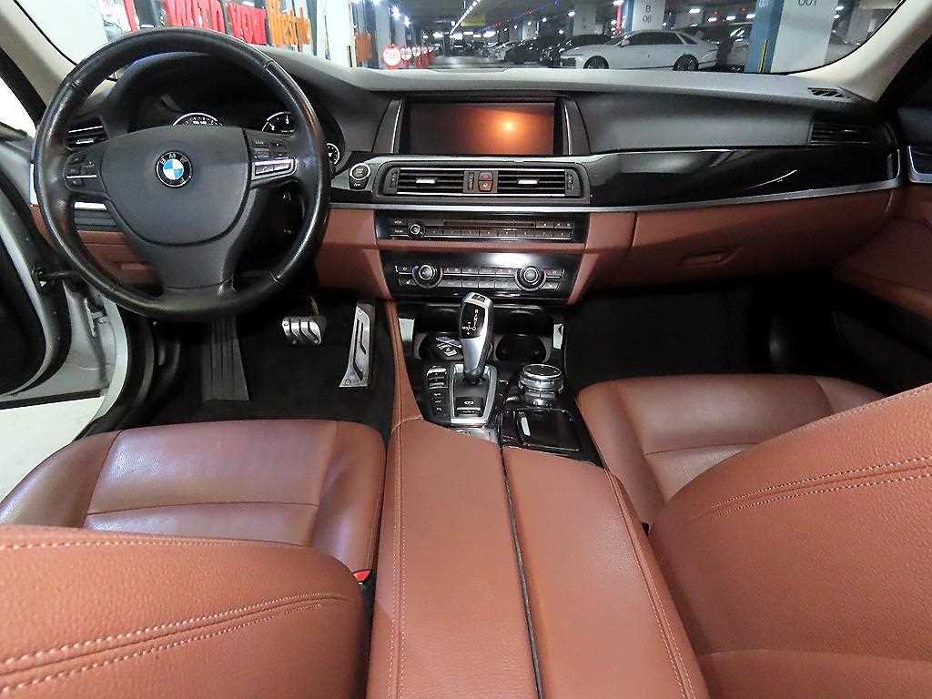 BMW 5 Series - Vista 10