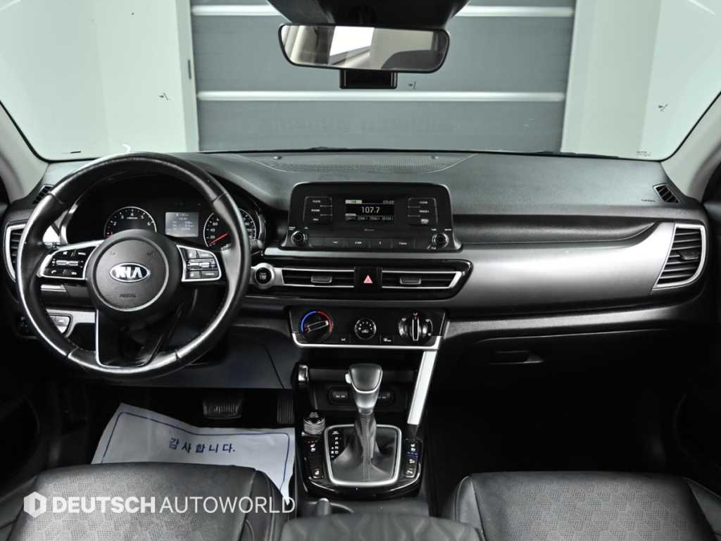 KIA Seltos - Vista 7
