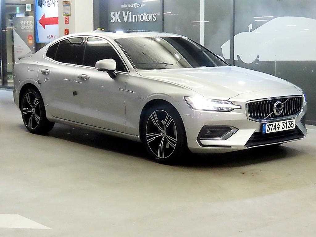 Volvo S60 2021 Plateado - Importación desde Corea - HF Imports Iquique - Foto 1