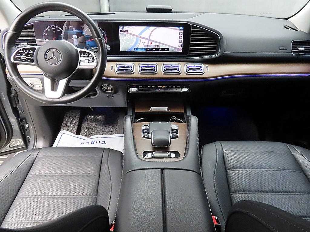 Mercedes Benz GLE Class - Vista 7