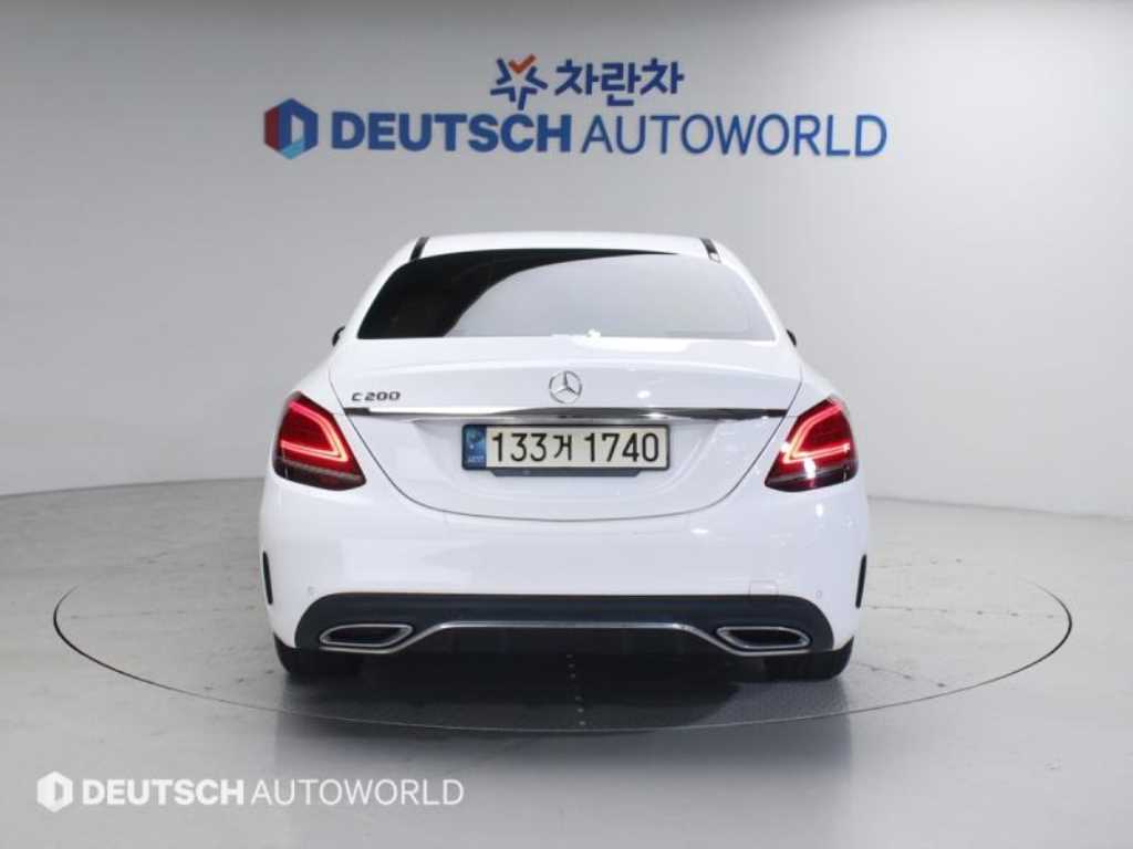 Mercedes Benz C Class - Vista 4