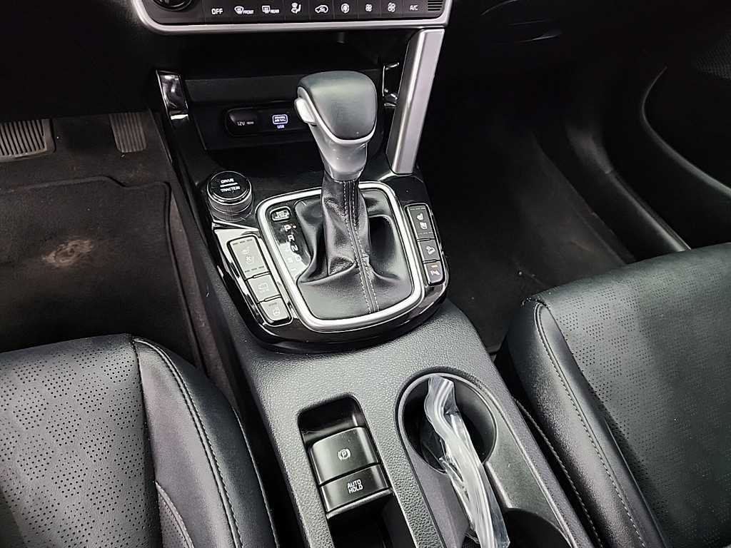 KIA Seltos - Vista 8