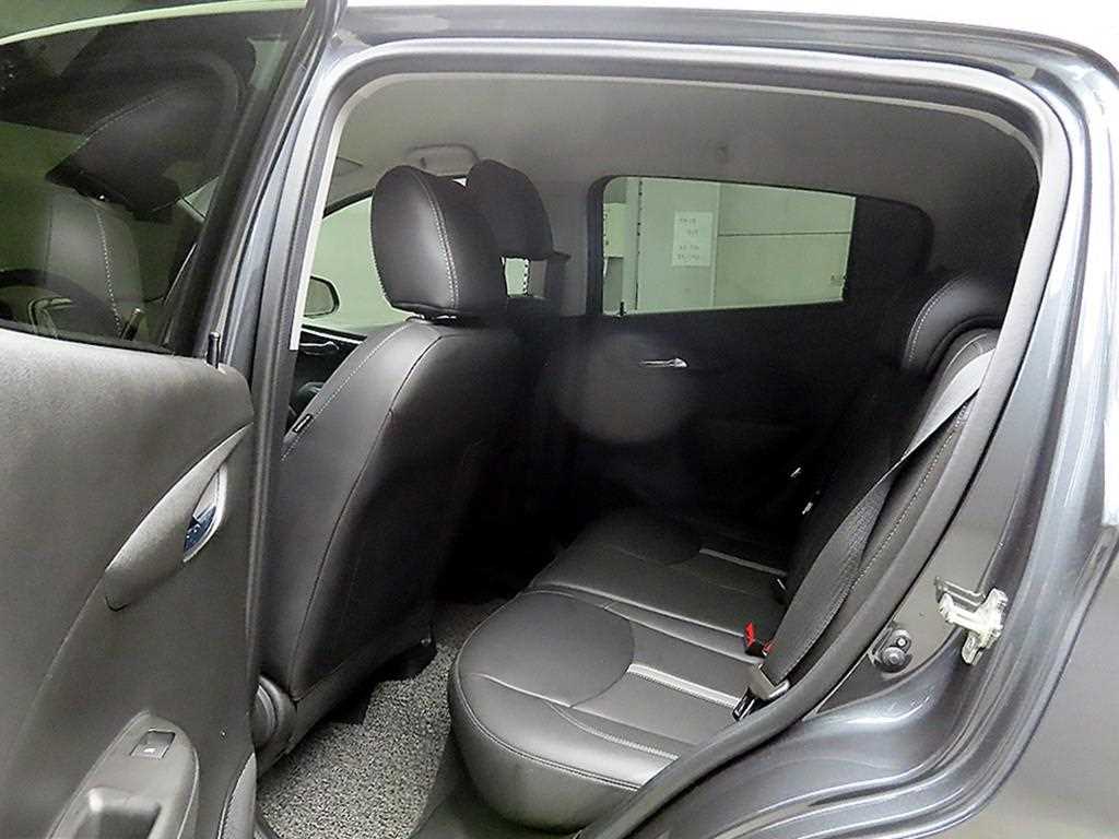 Chevrolet Spark - Vista 6