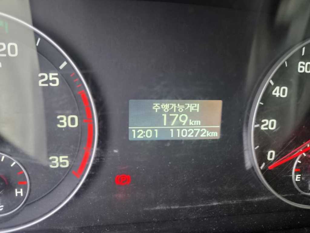 medium and large cargo truck 2015 Blanco - Importación desde Corea - HF Imports Iquique - Foto 13