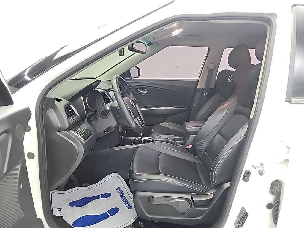 Ssangyong Tivoli - Vista 11