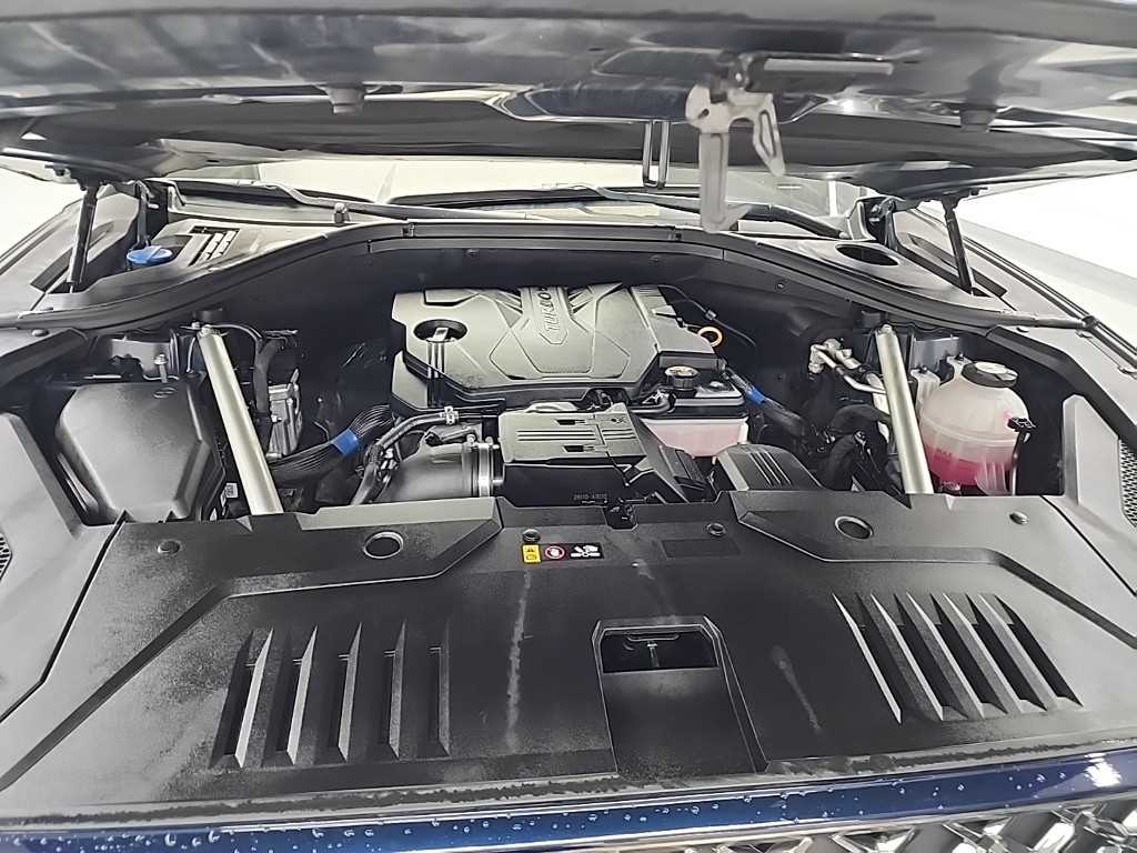 Genesis GV70 - Vista 5