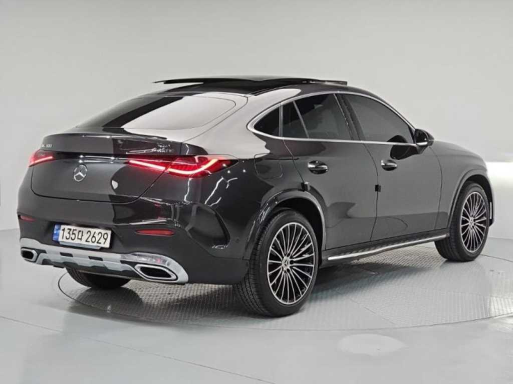 Mercedes Benz GLC Class - Vista 3