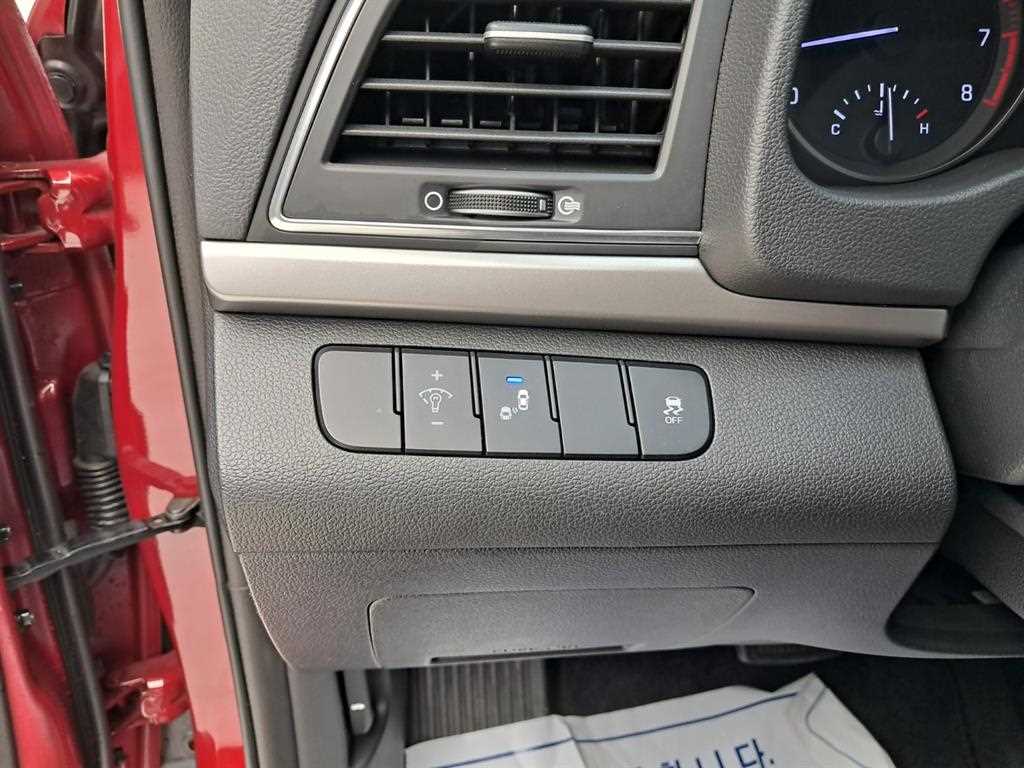 HYUNDAI Avante 2018 Rojo - Importación desde Corea - HF Imports Iquique - Foto 13