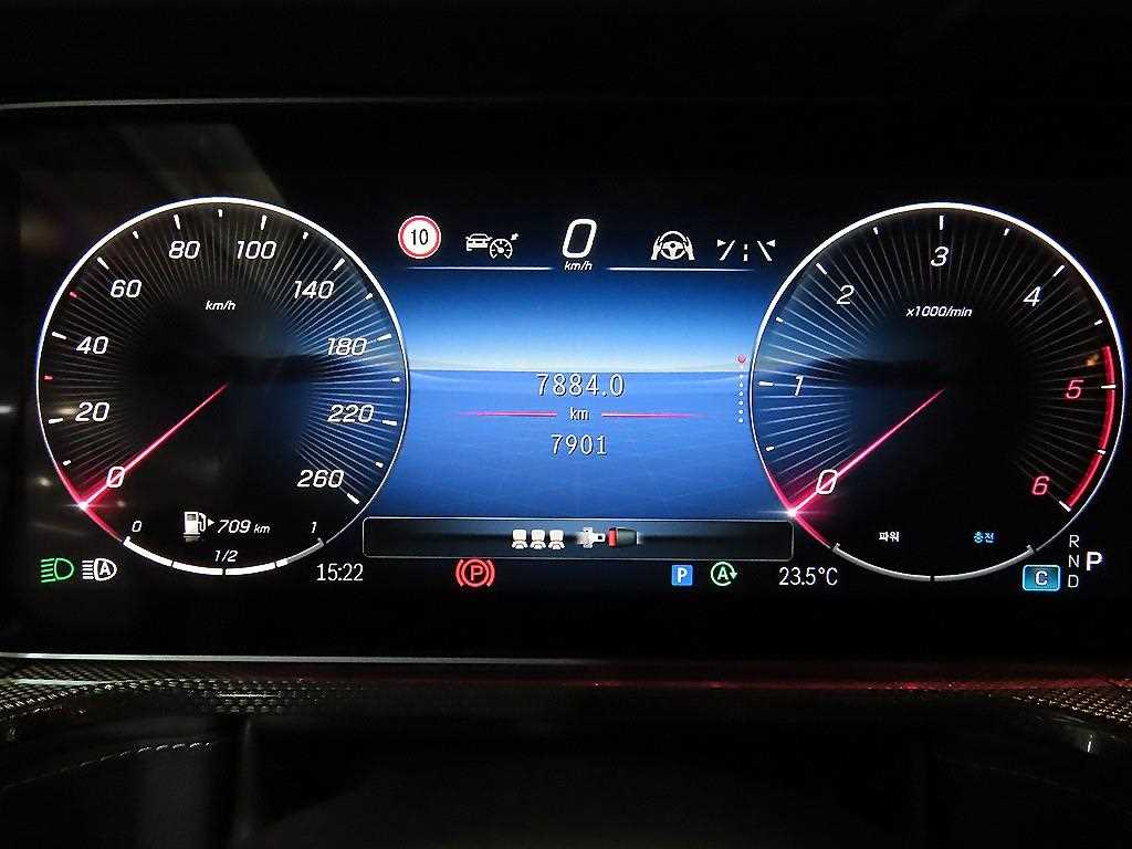 Mercedes Benz G Class (G Wagen) - Vista 9