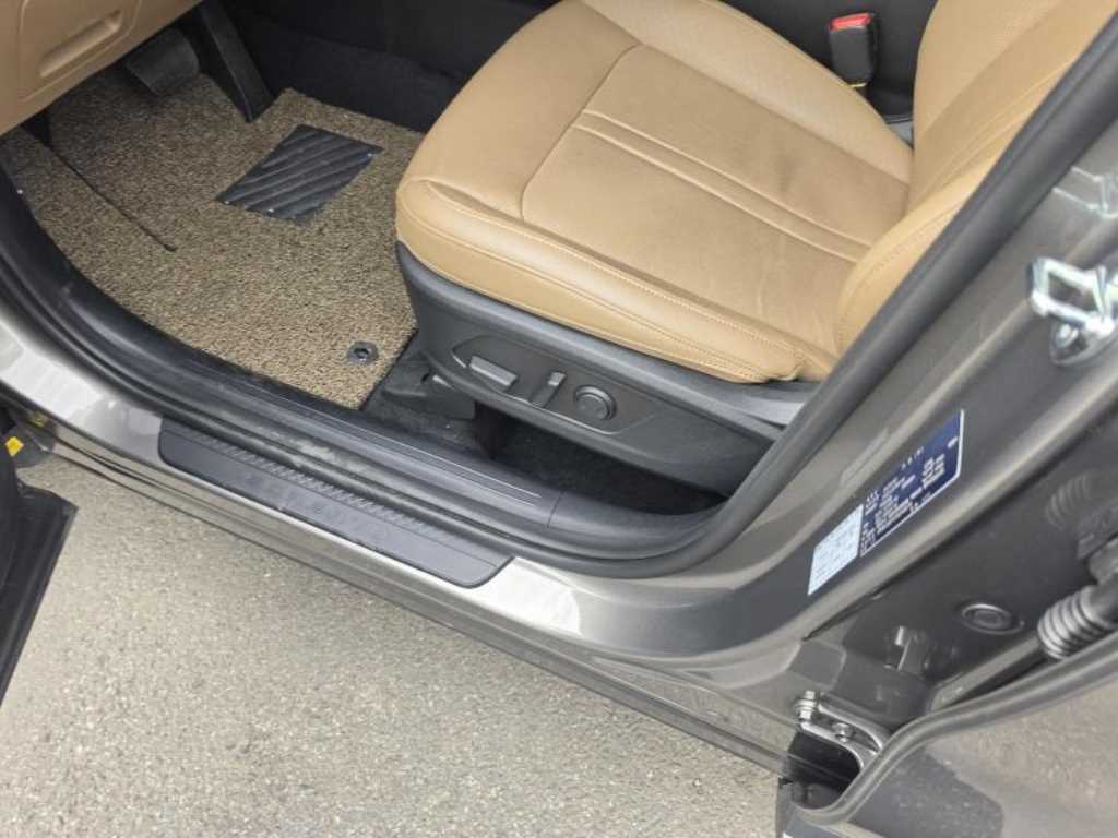 KIA Sorento - Vista 6
