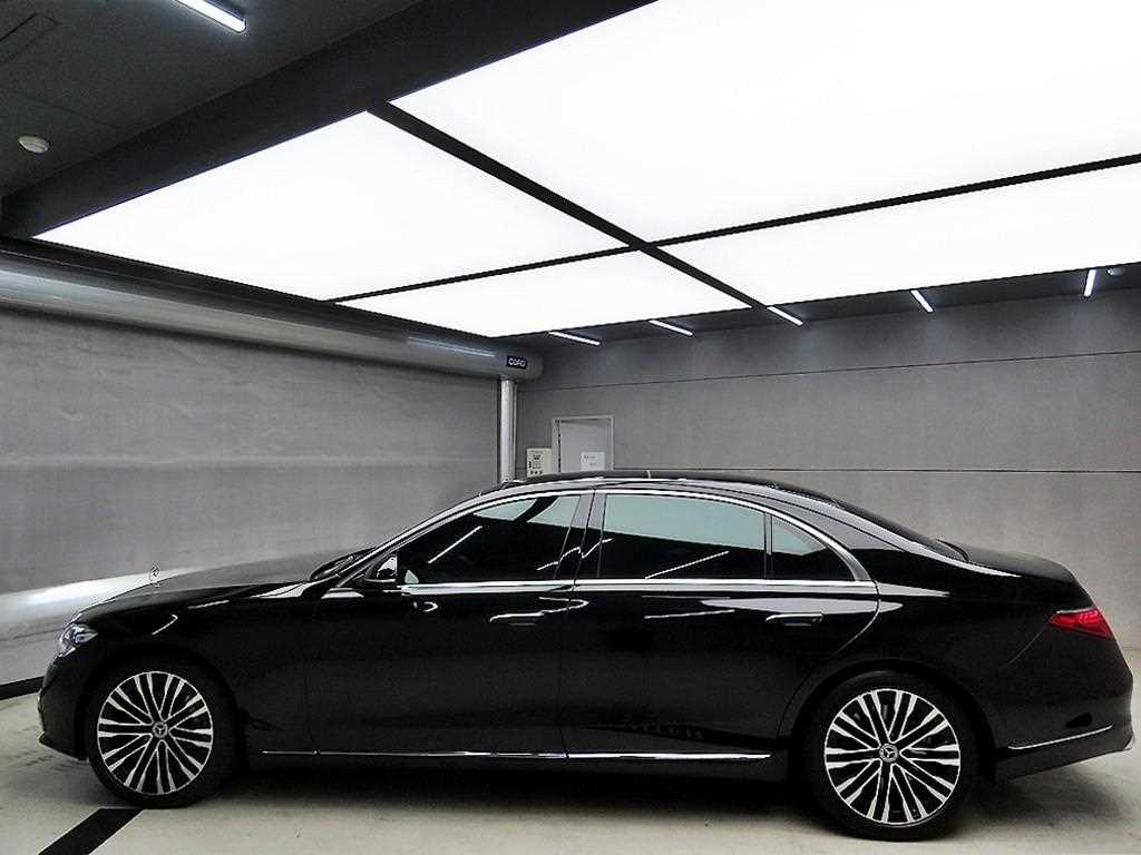 Mercedes Benz S Class - Vista 4