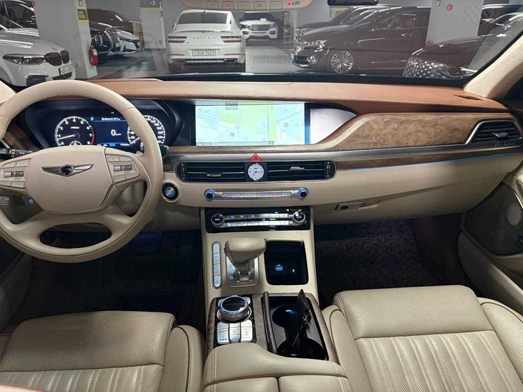 Genesis G90 - Vista 6