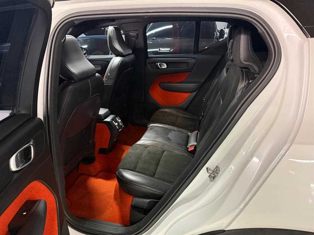 Volvo XC40 - Vista 7