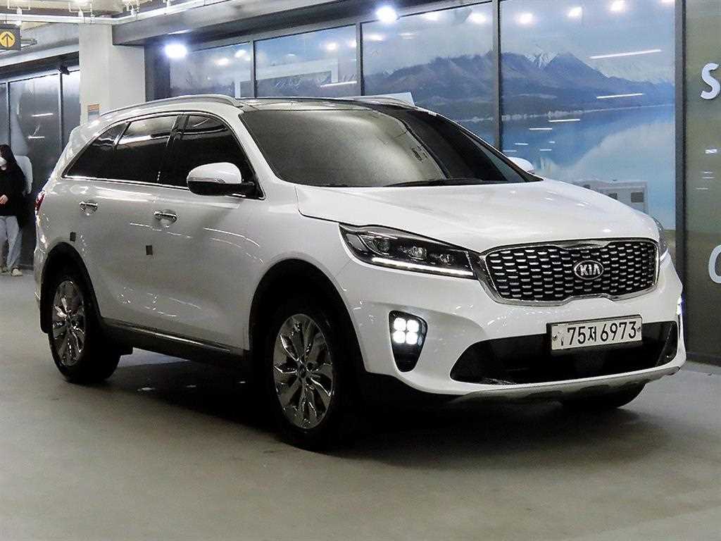 KIA Sorento 2019 Blanco - Importación desde Corea - HF Imports Iquique - Foto 1