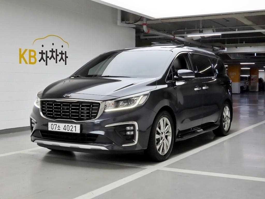 KIA Carnival - Vista 2