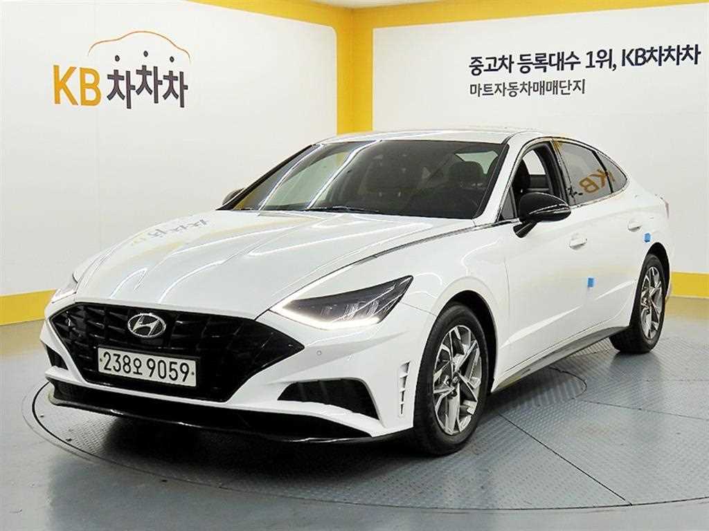 HYUNDAI Sonata - Vista 2