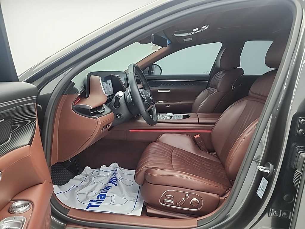 Genesis G90 - Vista 11