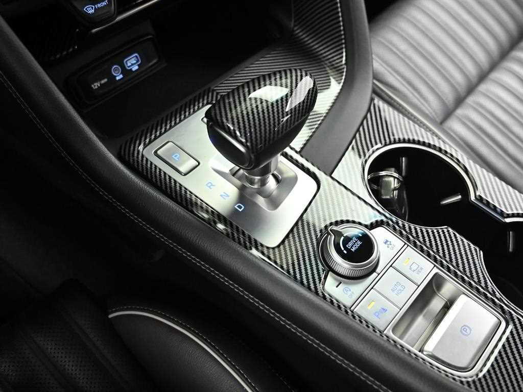 Genesis G70 - Vista 9