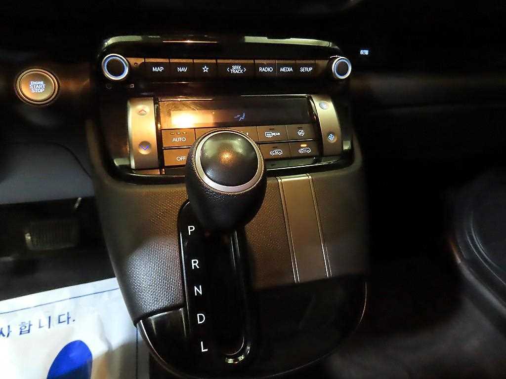 HYUNDAI Casper - Vista 12
