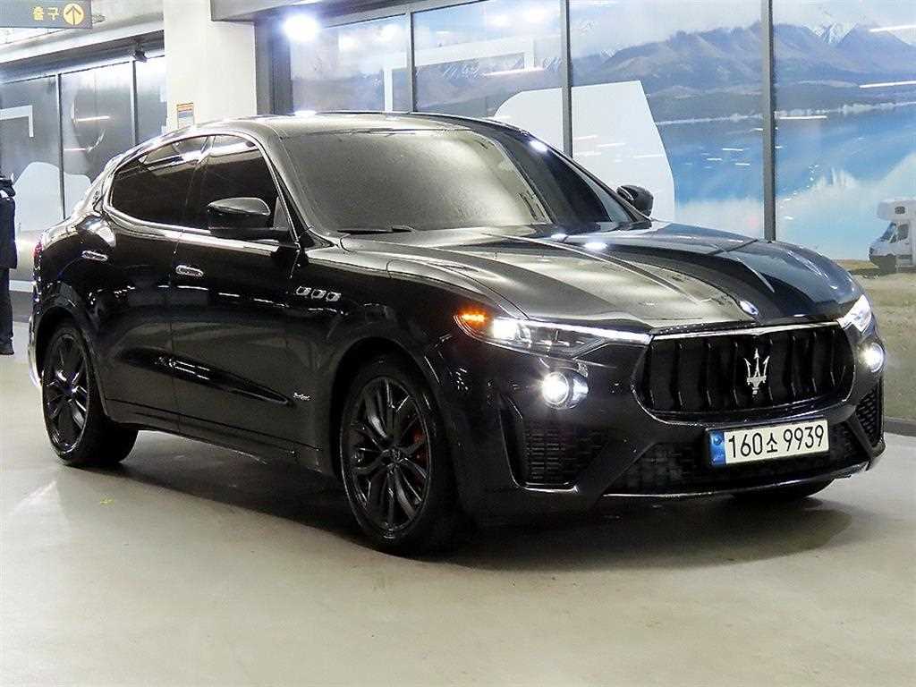 Maserati Levante - Vista 3