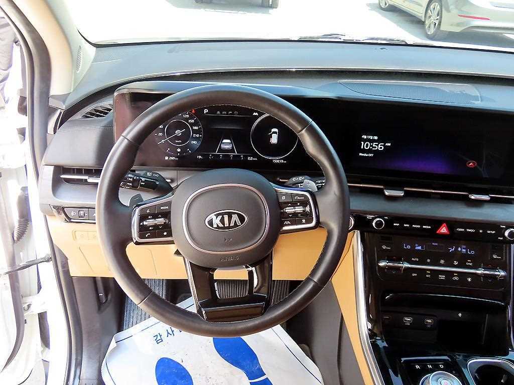 KIA Carnival - Vista 8