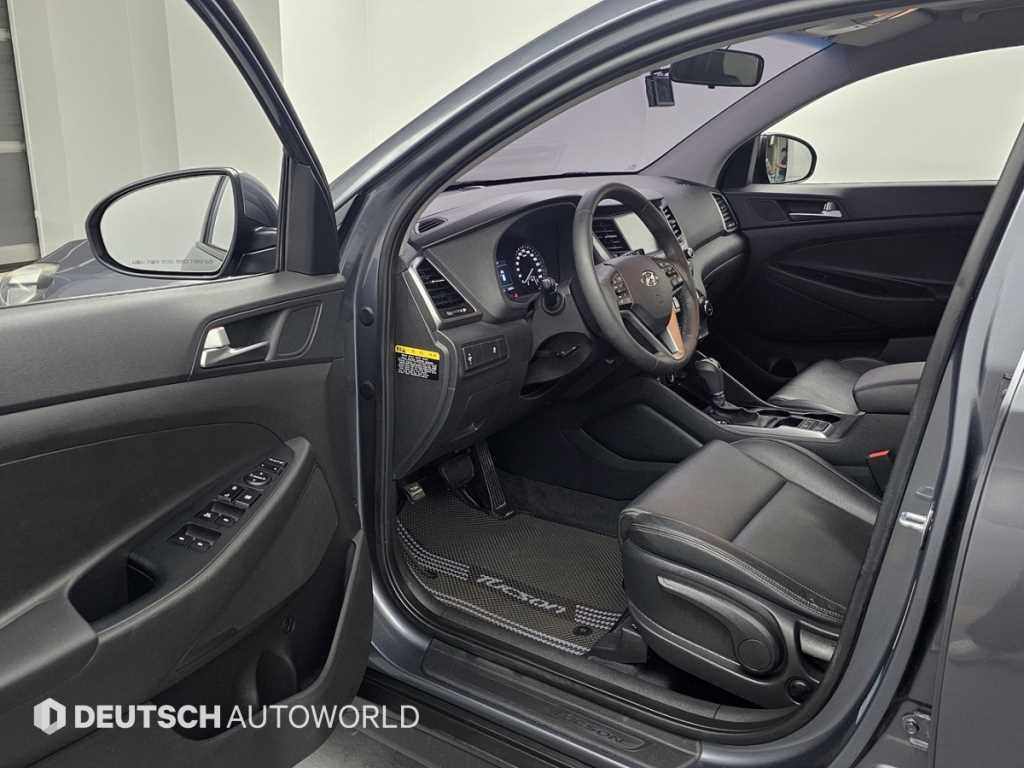 HYUNDAI Tucson - Vista 11