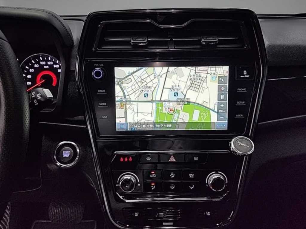 Ssangyong Tivoli - Vista 10