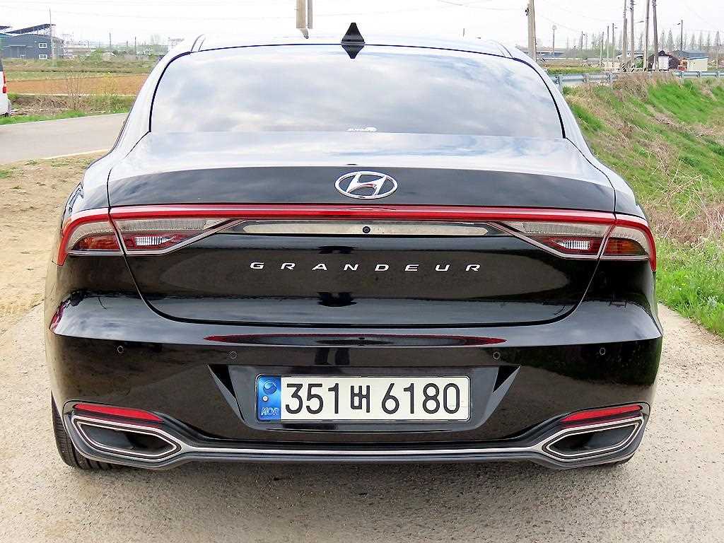 HYUNDAI Grandeur - Vista 4