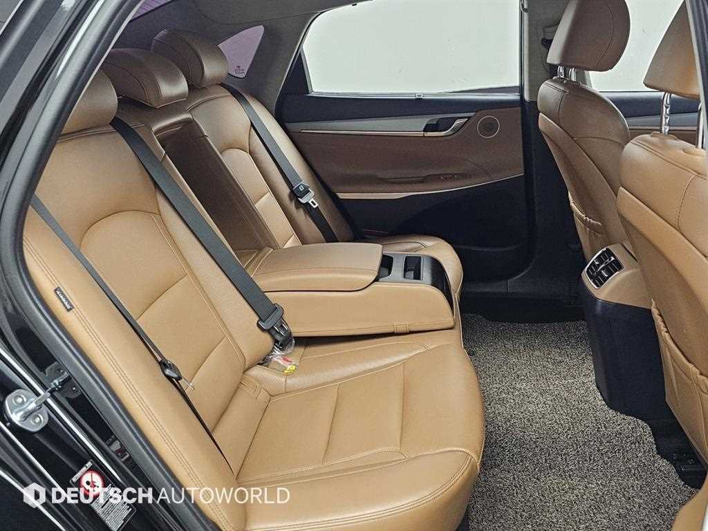 HYUNDAI Grandeur - Vista 12