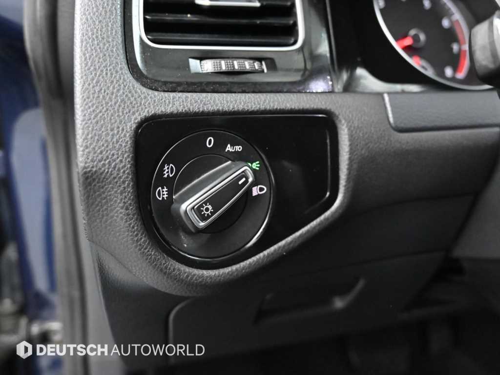 Volkswagen Golf 2016 Azul - Importación desde Corea - HF Imports Iquique - Foto 16