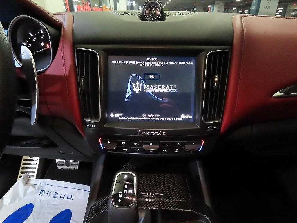 Maserati Levante - Vista 11