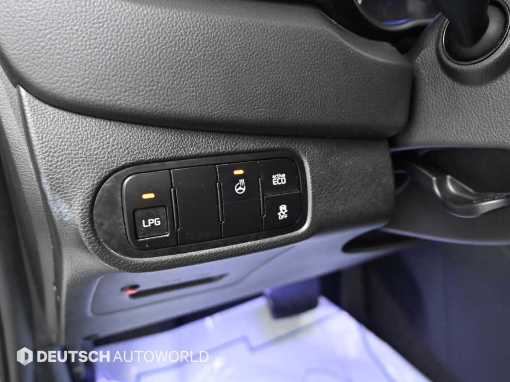 KIA Carens 2014 Plateado - Importación desde Corea - HF Imports Iquique - Foto 17