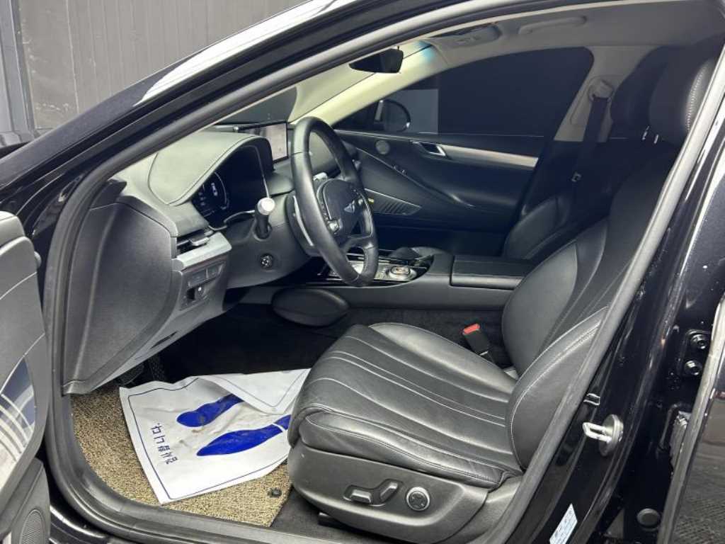 Genesis G80 - Vista 5