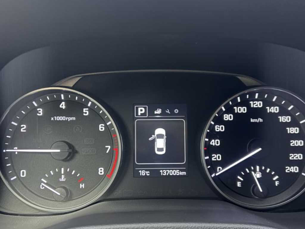 HYUNDAI Avante 2017 Gris - Importación desde Corea - HF Imports Iquique - Foto 13