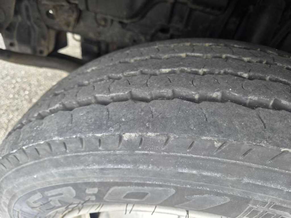 medium and large cargo truck 2015 Blanco - Importación desde Corea - HF Imports Iquique - Foto 16