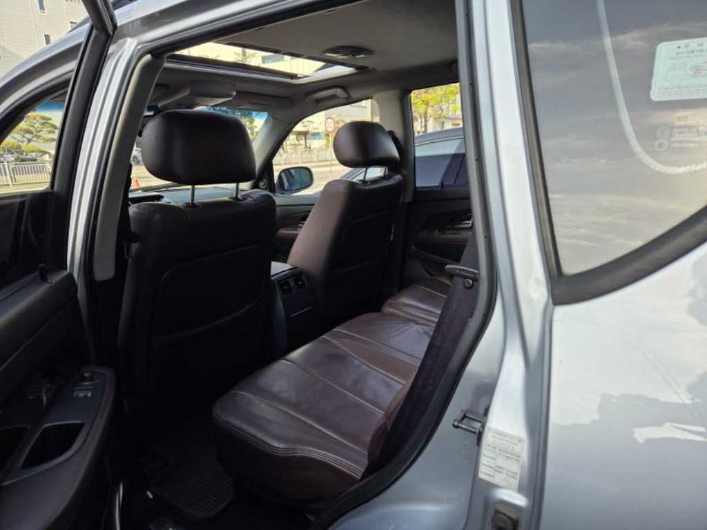 Ssangyong Rexton - Vista 12