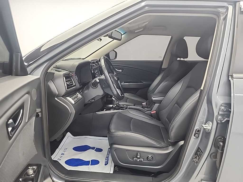 Ssangyong Tivoli - Vista 11